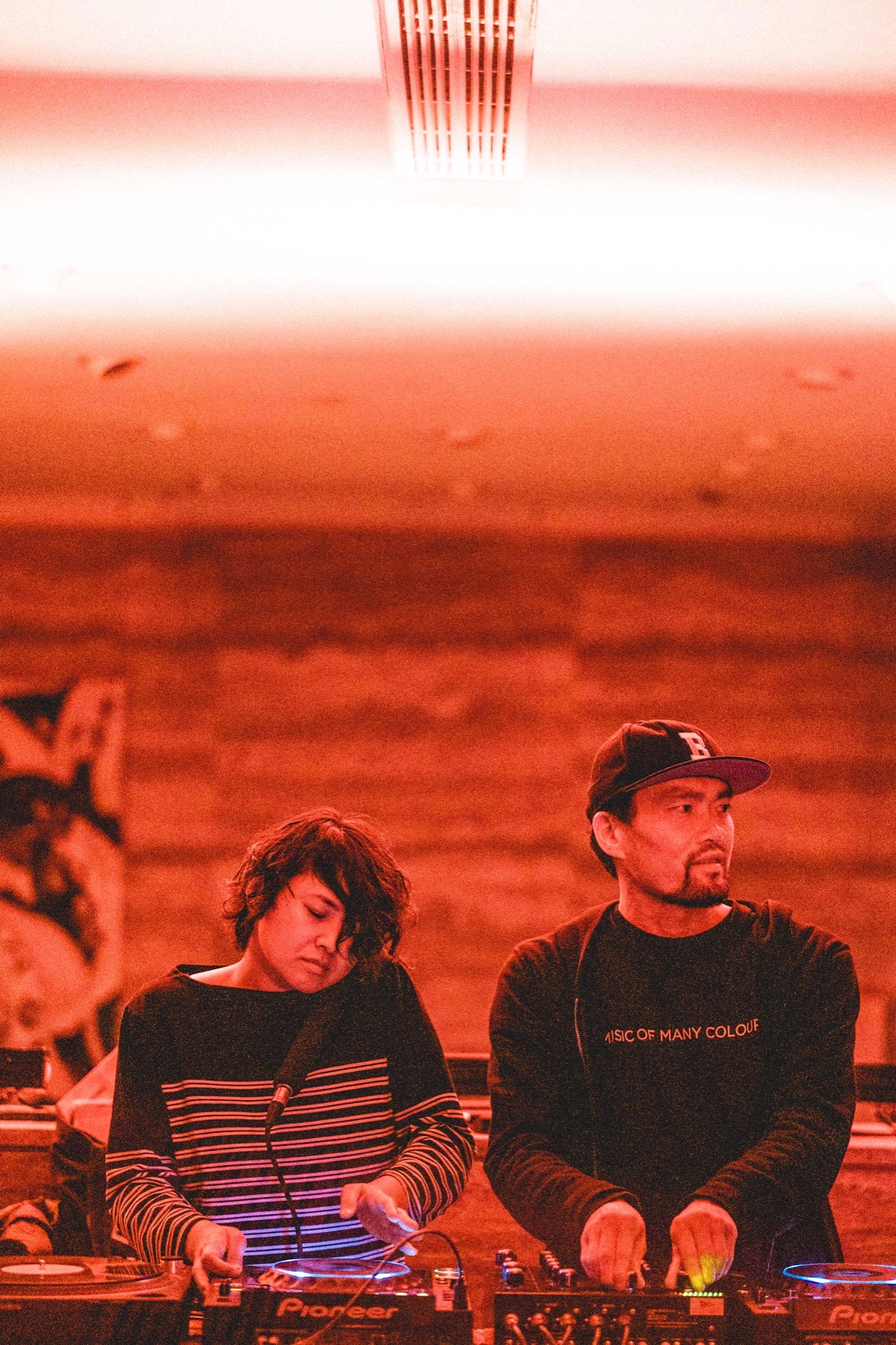Artist photo of DJ duo Dazzle Drums