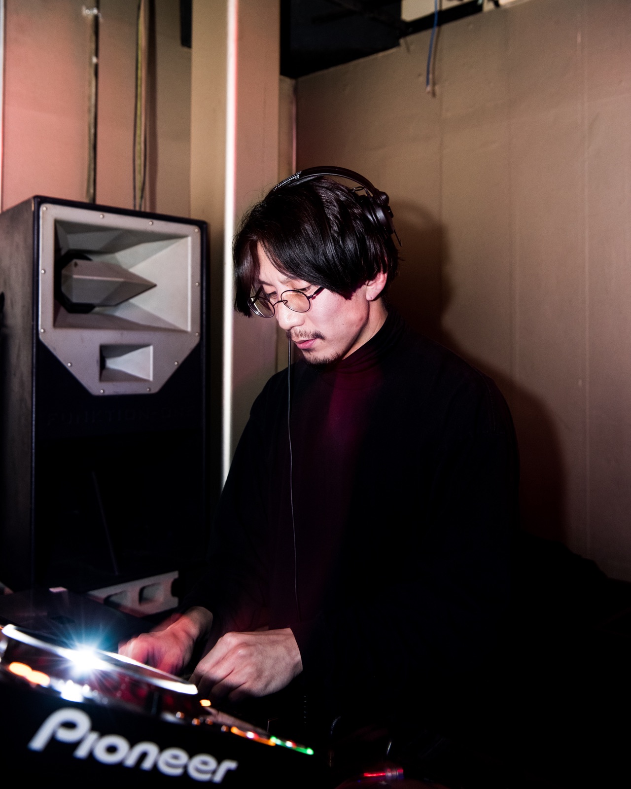 Artist photo of YOSHITAKAKONDO
